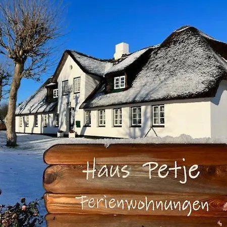Haus Petje Апартаменты *